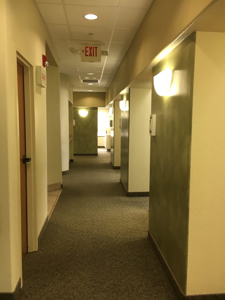 Operatory Hallway